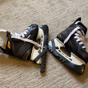 Bauer Ice Skates